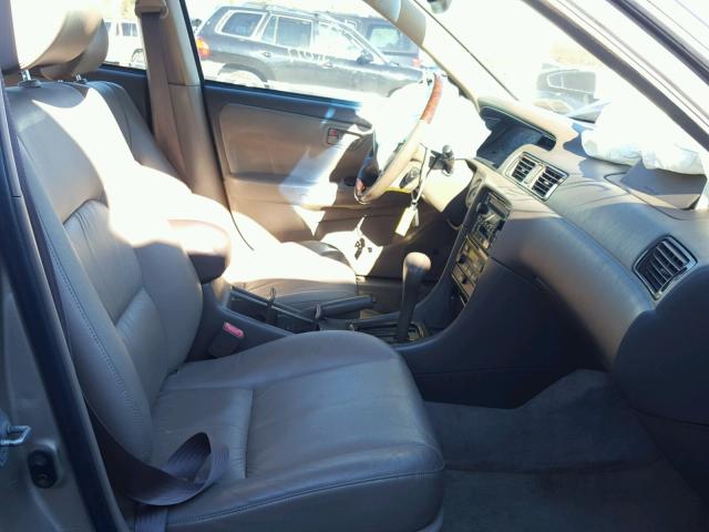 JT2BF22K110313358 - 2001 TOYOTA CAMRY CE BEIGE photo 5