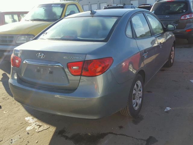 KMHDU4AD5AU929895 - 2010 HYUNDAI ELANTRA BL GRAY photo 4