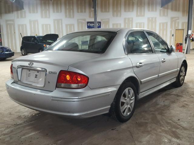 KMHWF25S52A596231 - 2002 HYUNDAI SONATA GL SILVER photo 4