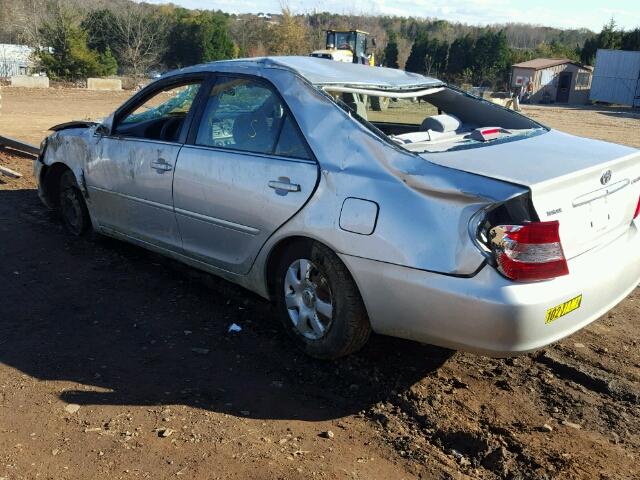 4T1BE32K94U882810 - 2004 TOYOTA CAMRY LE ვერცხლისფერი ფოტო 9