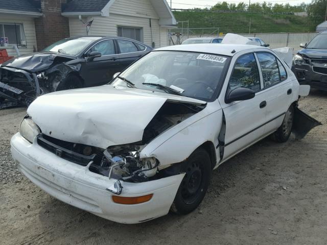 1Y1SK5263VZ451889 - 1997 GEO PRIZM BASE WHITE photo 2
