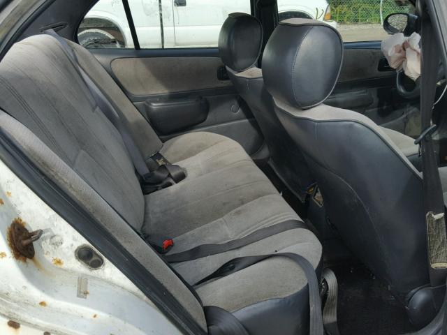 1Y1SK5263VZ451889 - 1997 GEO PRIZM BASE WHITE photo 6