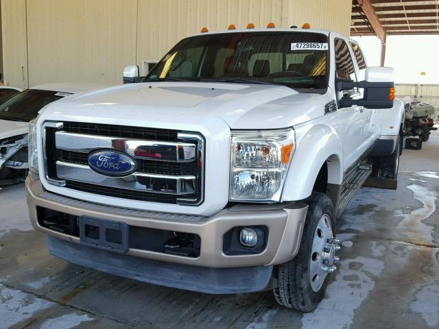 1FT8W4DT3DEA21771 - 2013 FORD F450 SUPER WHITE photo 2