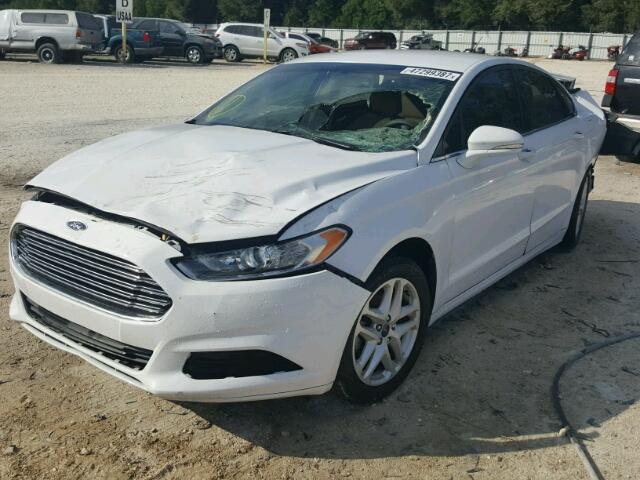 3FA6P0H76GR387418 - 2016 FORD FUSION SE WHITE photo 2