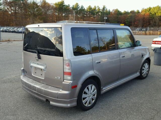 JTLKT324550218853 - 2005 TOYOTA SCION XB GRAY photo 4