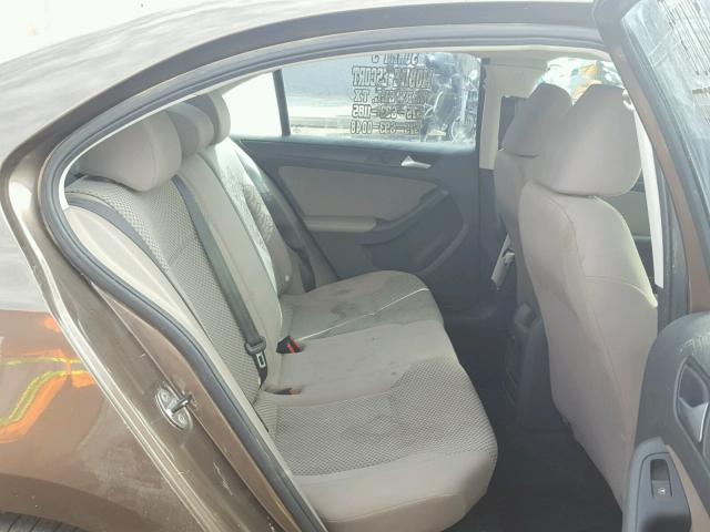3VW2K7AJ0EM236894 - 2014 VOLKSWAGEN JETTA BASE BROWN photo 6