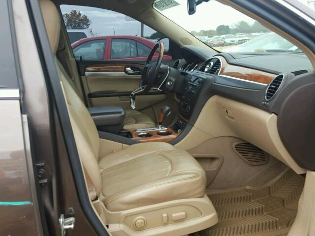 5GALRCED1AJ108415 - 2010 BUICK ENCLAVE CX GOLD photo 5