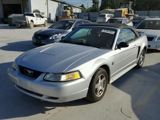 1FAFP446X4F216619 - 2004 FORD MUSTANG SILVER photo 2