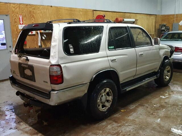 JT3HN86R0T0030231 - 1996 TOYOTA 4RUNNER SR SILVER photo 4