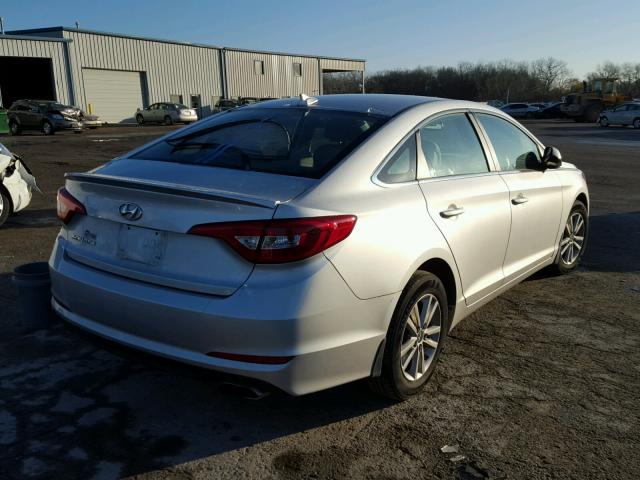 5NPE24AF2FH156420 - 2015 HYUNDAI SONATA SE SILVER photo 4