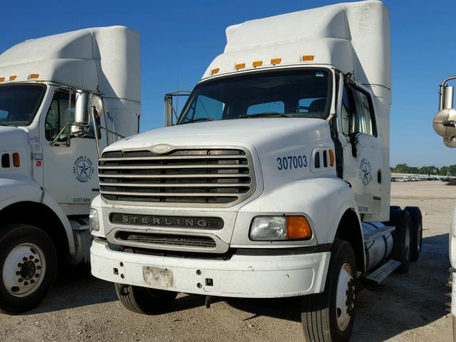 2FWJA3CG67AY58003 - 2007 STERLING TRUCK AT 9500 WHITE photo 2