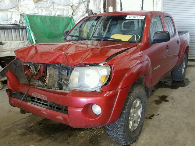 3TMLU4EN4AM048919 - 2010 TOYOTA TACOMA DOU RED photo 2