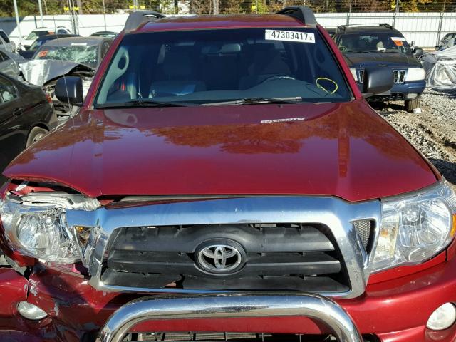 3TMJU62N55M001279 - 2005 TOYOTA TACOMA DOU RED photo 7