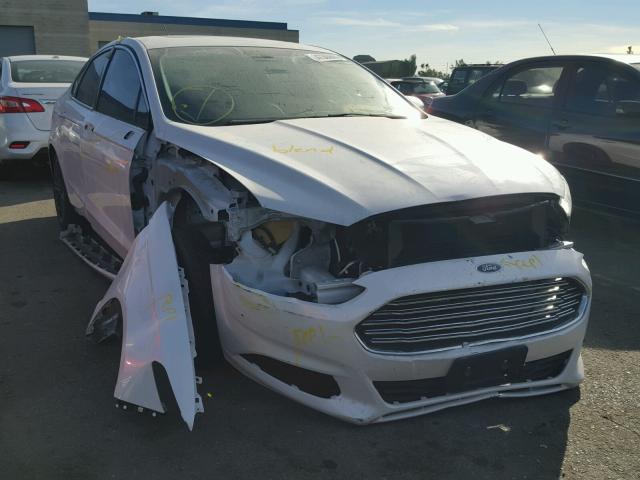 3FA6P0H96GR384617 - 2016 FORD FUSION SE WHITE photo 1