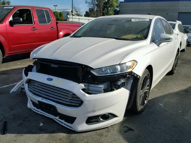 3FA6P0H96GR384617 - 2016 FORD FUSION SE WHITE photo 2