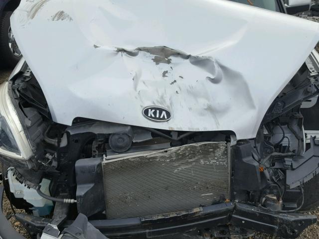 KNDJT2A50C7360768 - 2012 KIA SOUL SILVER photo 7