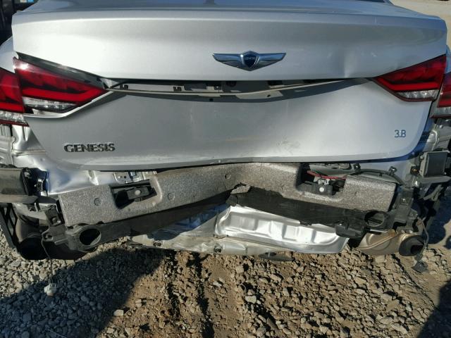 KMHGN4JE0FU065736 - 2015 HYUNDAI GENESIS 3. SILVER photo 9