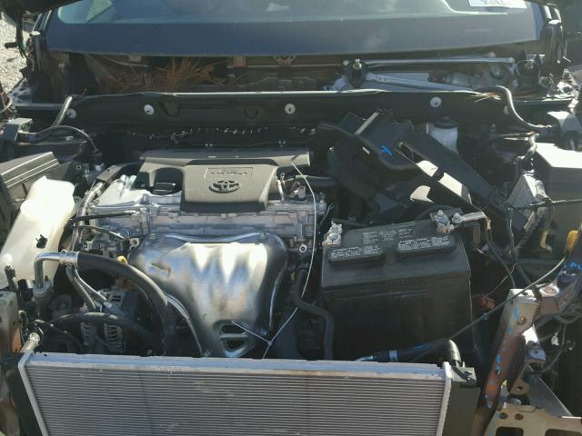 2T3ZFREV5HW379597 - 2017 TOYOTA RAV4 LE Bənövşəyi foto 7