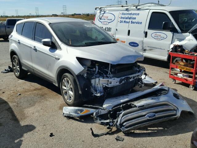 1FMCU0GD9HUA84572 - 2017 FORD ESCAPE SE SILVER photo 1