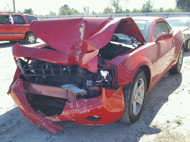 2G1FB1ED2B9127033 - 2011 CHEVROLET CAMARO LT RED photo 2