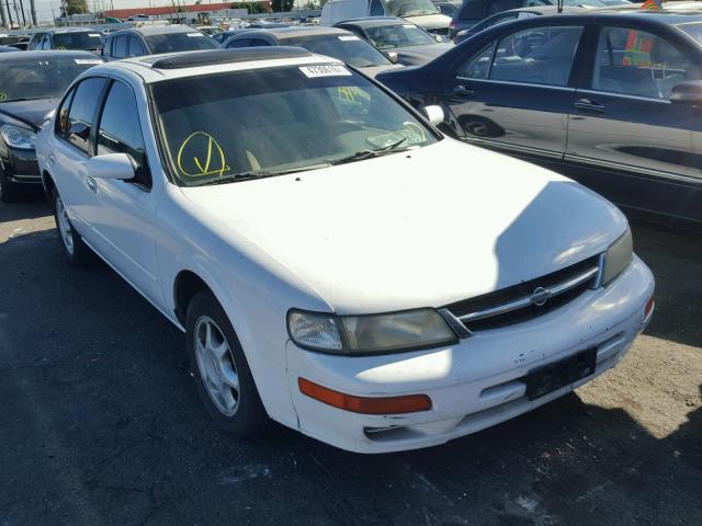 JN1CA21D9WT503432 - 1998 NISSAN MAXIMA GLE WHITE photo 1