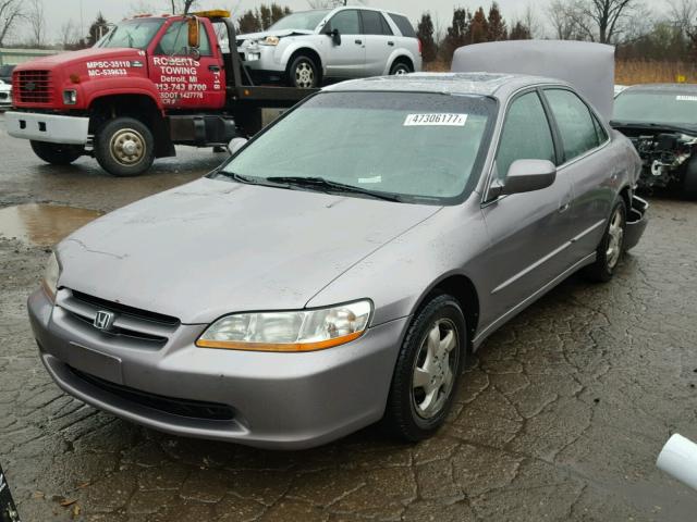 1HGCG5660YA077380 - 2000 HONDA ACCORD EX GRAY photo 2