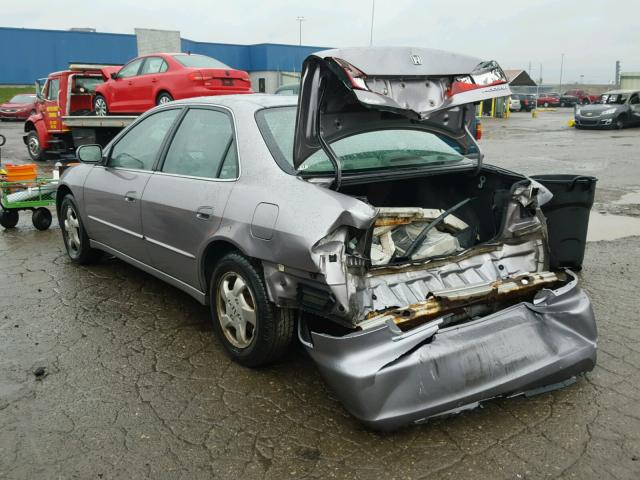 1HGCG5660YA077380 - 2000 HONDA ACCORD EX GRAY photo 3