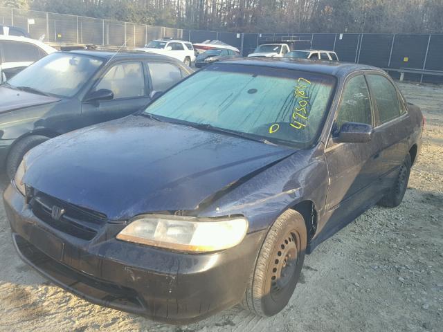 1HGCF86622A160692 - 2002 HONDA ACCORD VAL BLUE photo 2