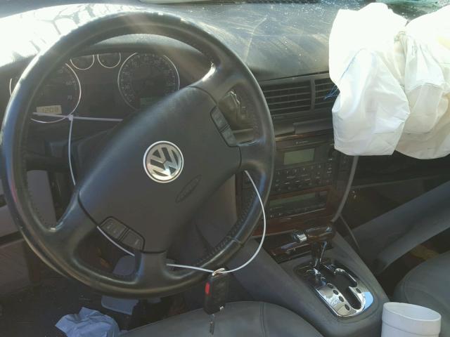 WVWRH63B53P436175 - 2003 VOLKSWAGEN PASSAT GLX BLUE photo 9