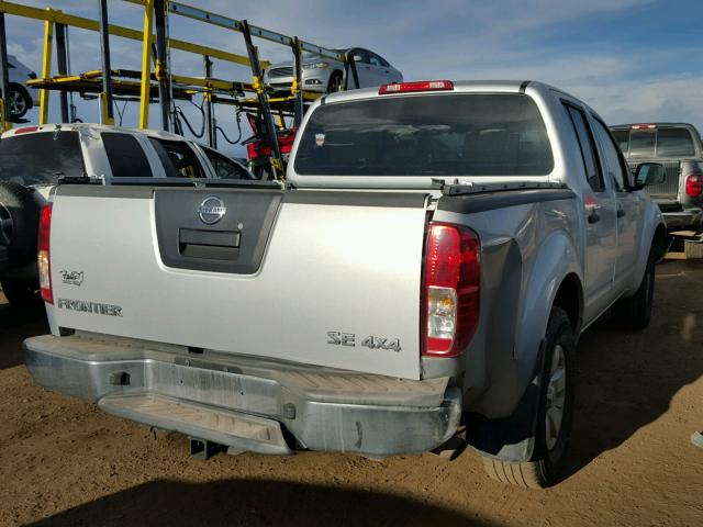 1N6AD07WX9C401924 - 2009 NISSAN FRONTIER C SILVER photo 4