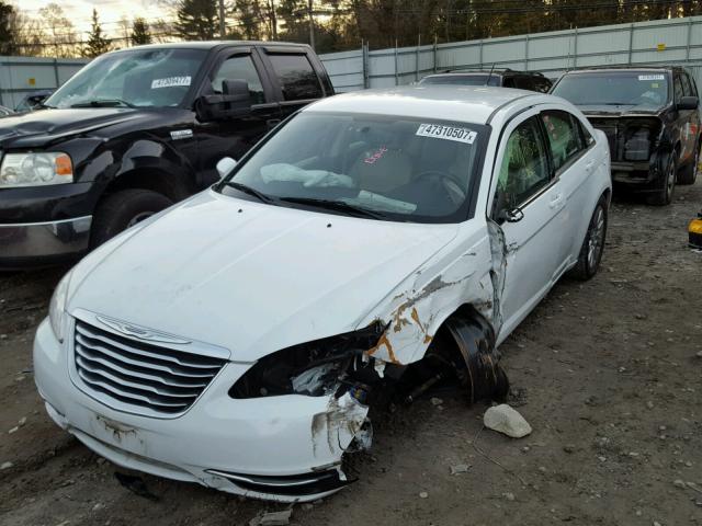 1C3CCBAG0CN256503 - 2012 CHRYSLER 200 LX WHITE photo 2