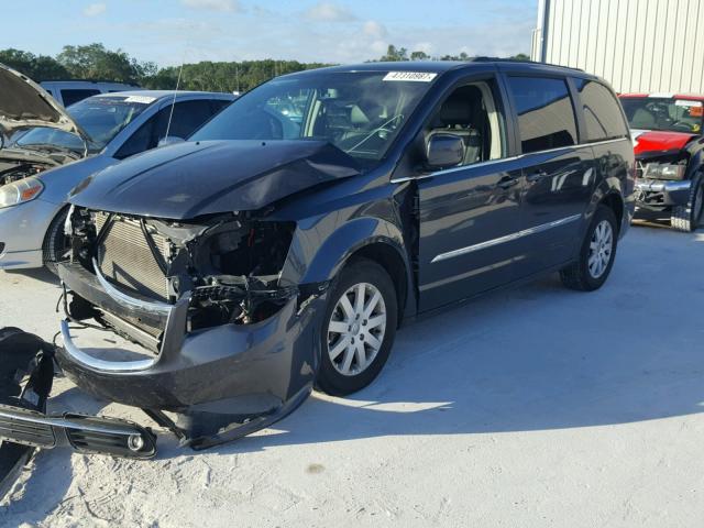 2C4RC1BG7ER394463 - 2014 CHRYSLER TOWN & COU GRAY photo 2