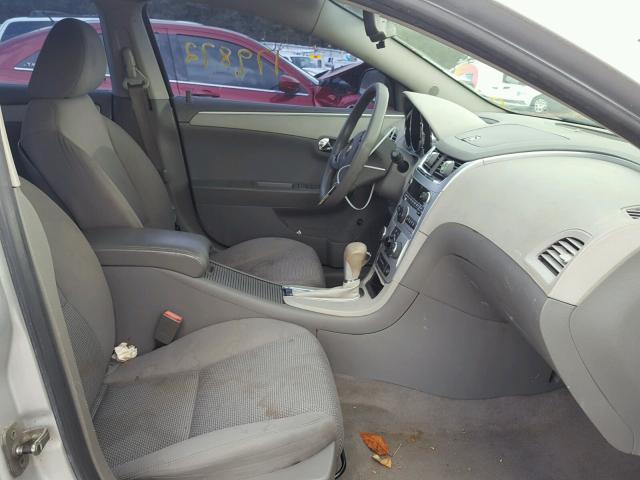 1G1ZA5E17BF213636 - 2011 CHEVROLET MALIBU LS ვერცხლისფერი ფოტო 5