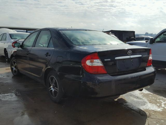 4T1BE32K42U105917 - 2002 TOYOTA CAMRY LE 黑色 照片 3