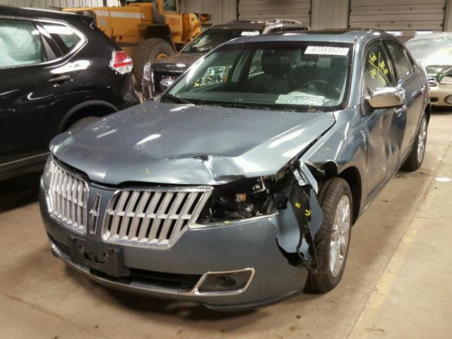 3LNHL2GC5CR825103 - 2012 LINCOLN MKZ BLUE photo 2