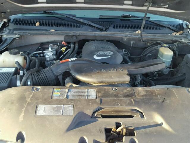 1GNFK16Z92J156946 - 2002 CHEVROLET SUBURBAN K GRAY photo 7