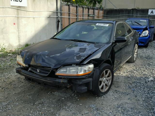 1HGCG2244WA006330 - 1998 HONDA ACCORD LX BLACK photo 2