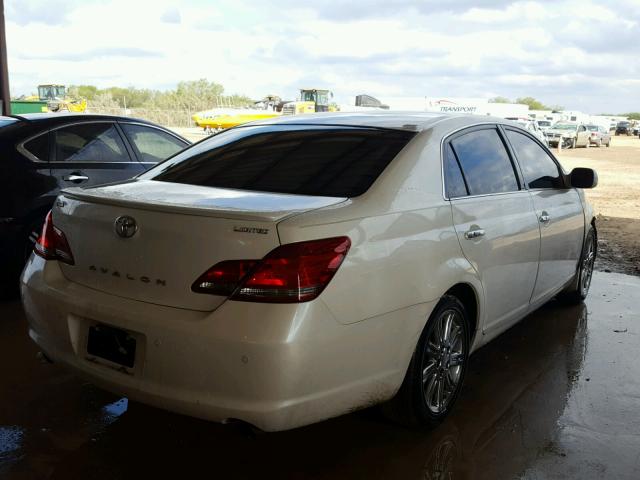 4T1BK36B58U262738 - 2008 TOYOTA AVALON XL WHITE photo 4