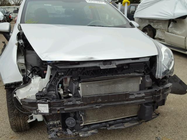 KNADM4A35G6544150 - 2016 KIA RIO LX SILVER photo 9