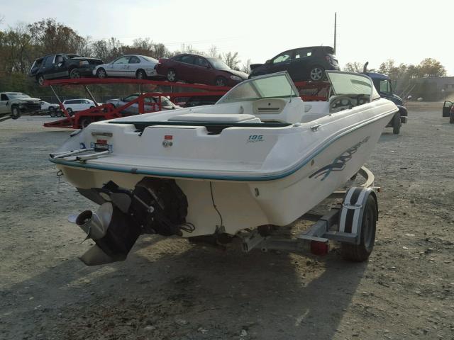 SERV1024F495 - 1995 SEAR BOAT WHITE photo 4