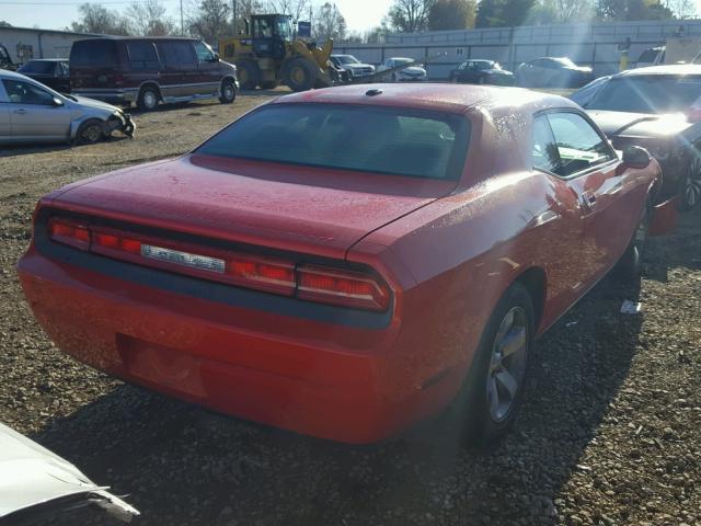 2B3LJ44VX9H560710 - 2009 DODGE CHALLENGER RED photo 4