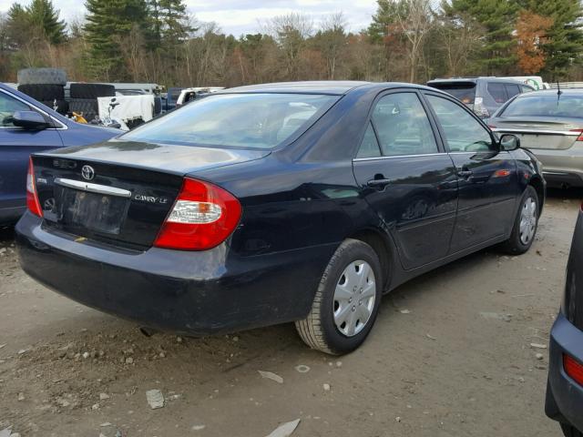 4T1BE32K43U257620 - 2003 TOYOTA CAMRY LE BLACK photo 4