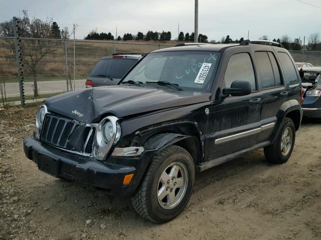 1J4GL58555W615533 - 2005 JEEP LIBERTY LI BLACK photo 2