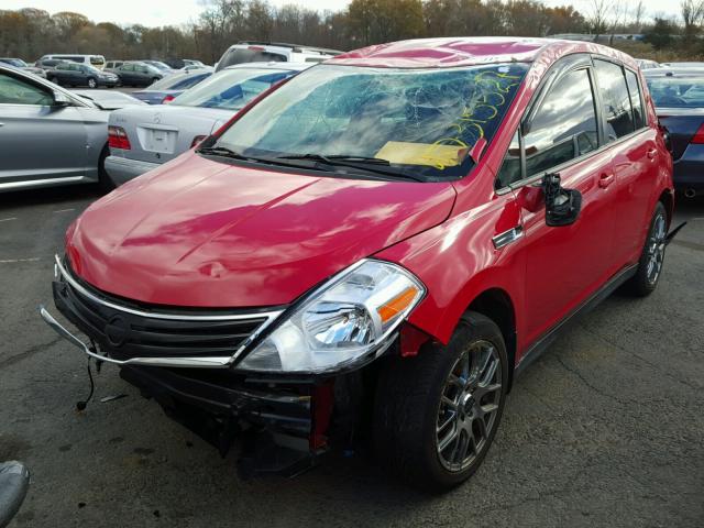 3N1BC1CP6AL464285 - 2010 NISSAN VERSA S RED photo 2