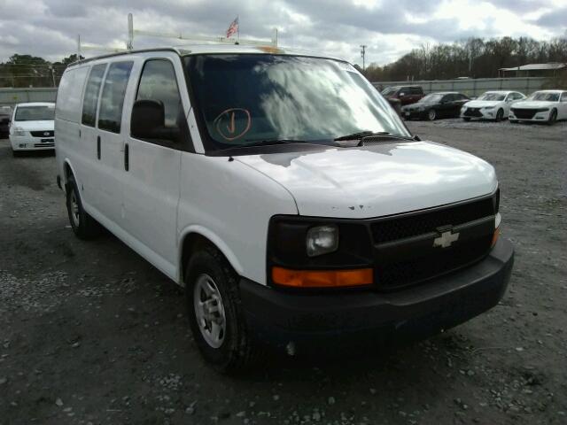 1GCFG25TX31175052 - 2003 CHEVROLET EXPRESS G2 WHITE photo 1