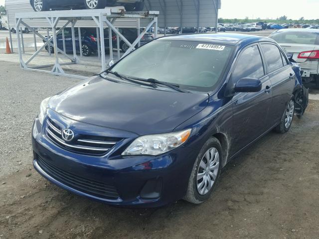 2T1BU4EEXDC005646 - 2013 TOYOTA COROLLA BA BLUE photo 2