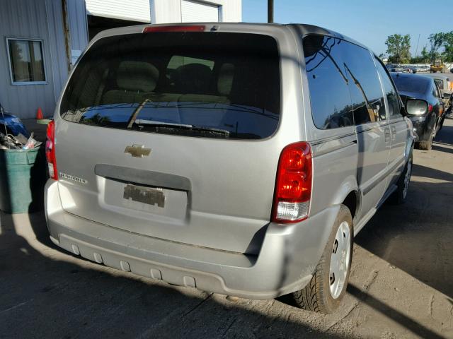 1GNDU231X7D158930 - 2007 CHEVROLET UPLANDER L SILVER photo 4