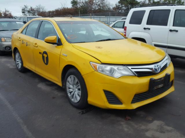 4T1BD1FK5EU097476 - 2014 TOYOTA CAMRY HYBR YELLOW photo 1