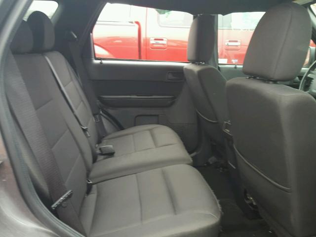 1FMCU9DG9CKB88664 - 2012 FORD ESCAPE XLT GRAY photo 6