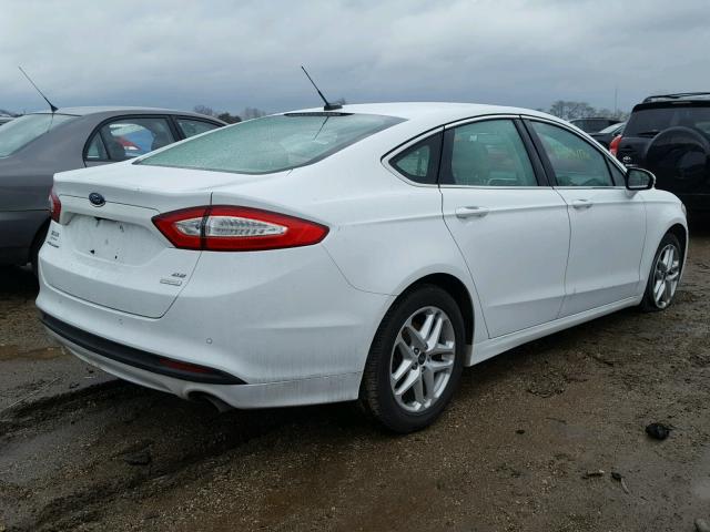 3FA6P0HD4ER260430 - 2014 FORD FUSION SE WHITE photo 4